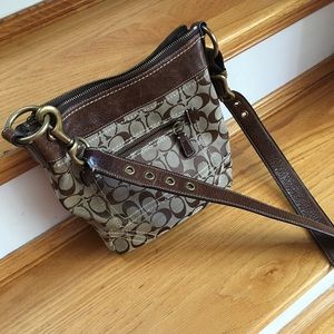 Authentic Coach Cross body bag